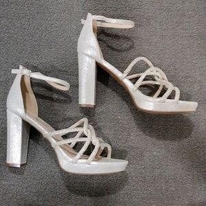 Sugar Women's Petal Dress Sandals 8.5 M White